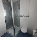 Haus Achtern Diek In Erster Reihe Am