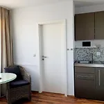 Haus Achtern Diek In Erster Reihe Am