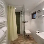 Haus Achtern Diek In Erster Reihe Am מלון