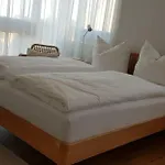 Haus Achtern Diek In Erster Reihe Am