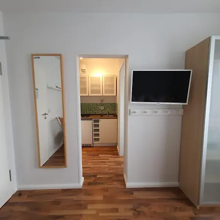 Haus Achtern Diek In Erster Reihe Am