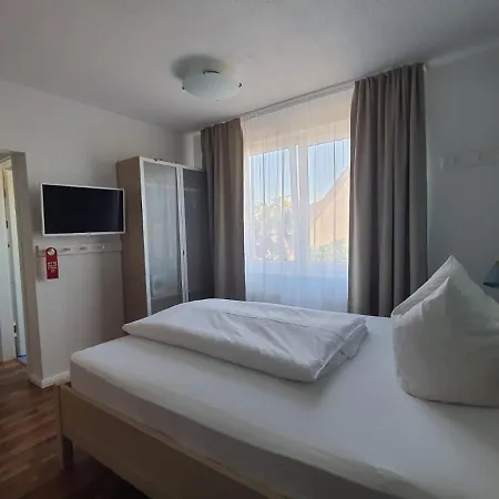 Haus Achtern Diek In Erster Reihe Am Отель Фемарн