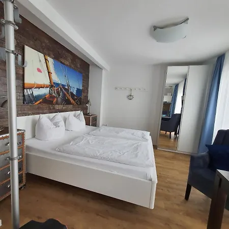 Haus Achtern Diek In Erster Reihe Am
