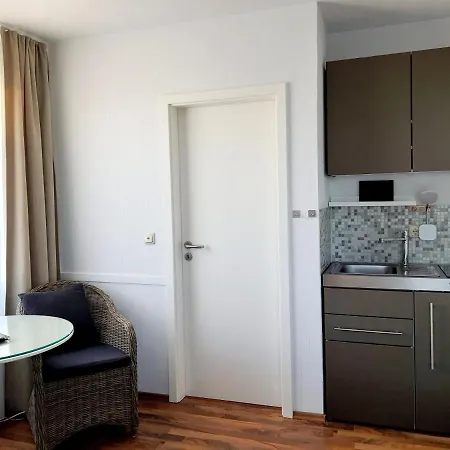 Haus Achtern Diek In Erster Reihe Am