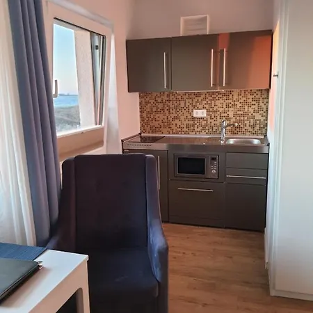 Haus Achtern Diek In Erster Reihe Am 3* Фемарн