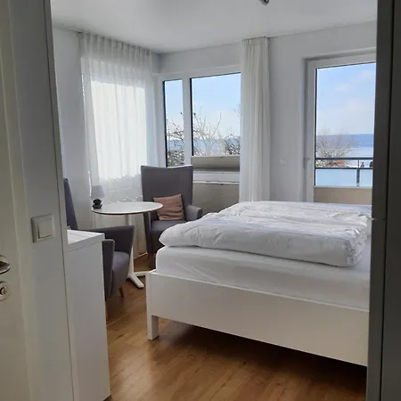 Haus Achtern Diek In Erster Reihe Am Meer Fehmarn