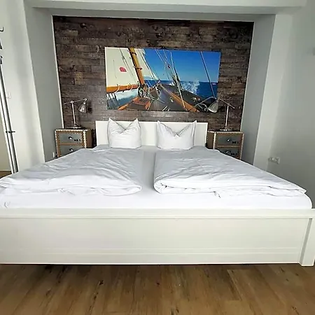 Haus Achtern Diek In Erster Reihe Am Fehmarn