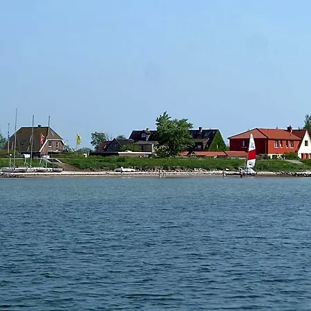 Haus Achtern Diek In Erster Reihe Am Hotel Fehmarn