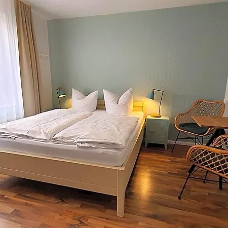 Haus Achtern Diek In Erster Reihe Am