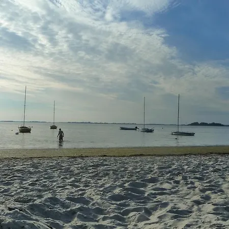 Haus Achtern Diek In Erster Reihe Am Fehmarn