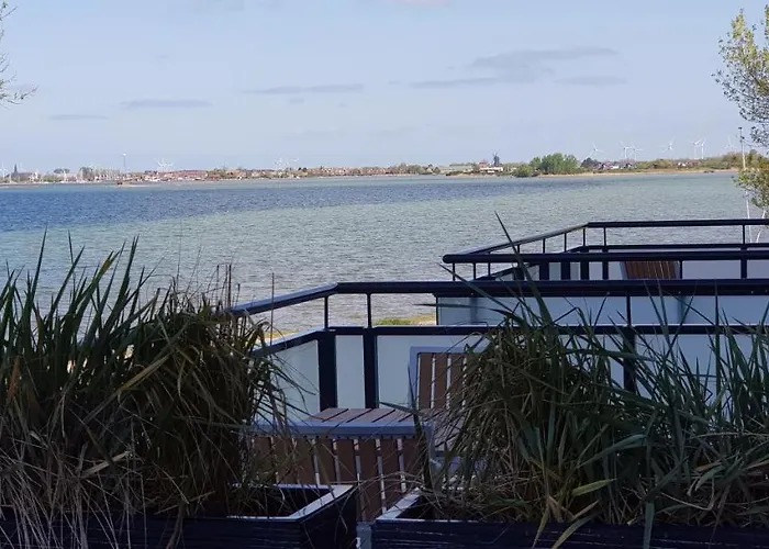 Hotel Haus Achtern Diek In Erster Reihe Am